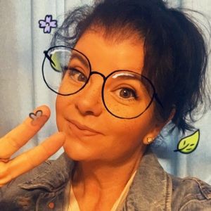 Meet your Posher, Eva